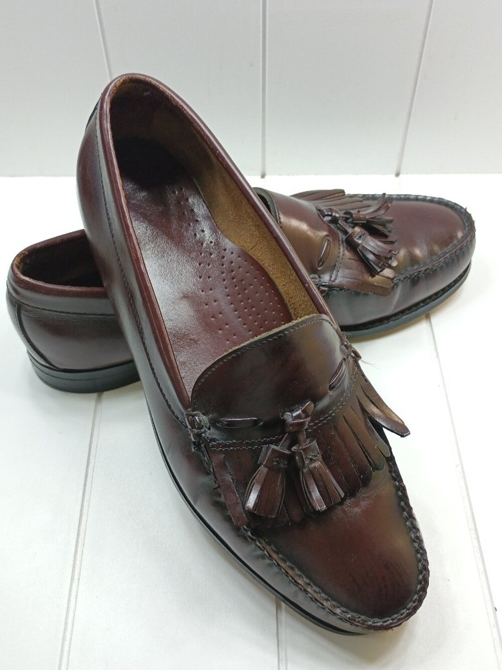 Vintage Men’s 12N Burgundy Leather Kiltie Tassel Loafers Made in USA